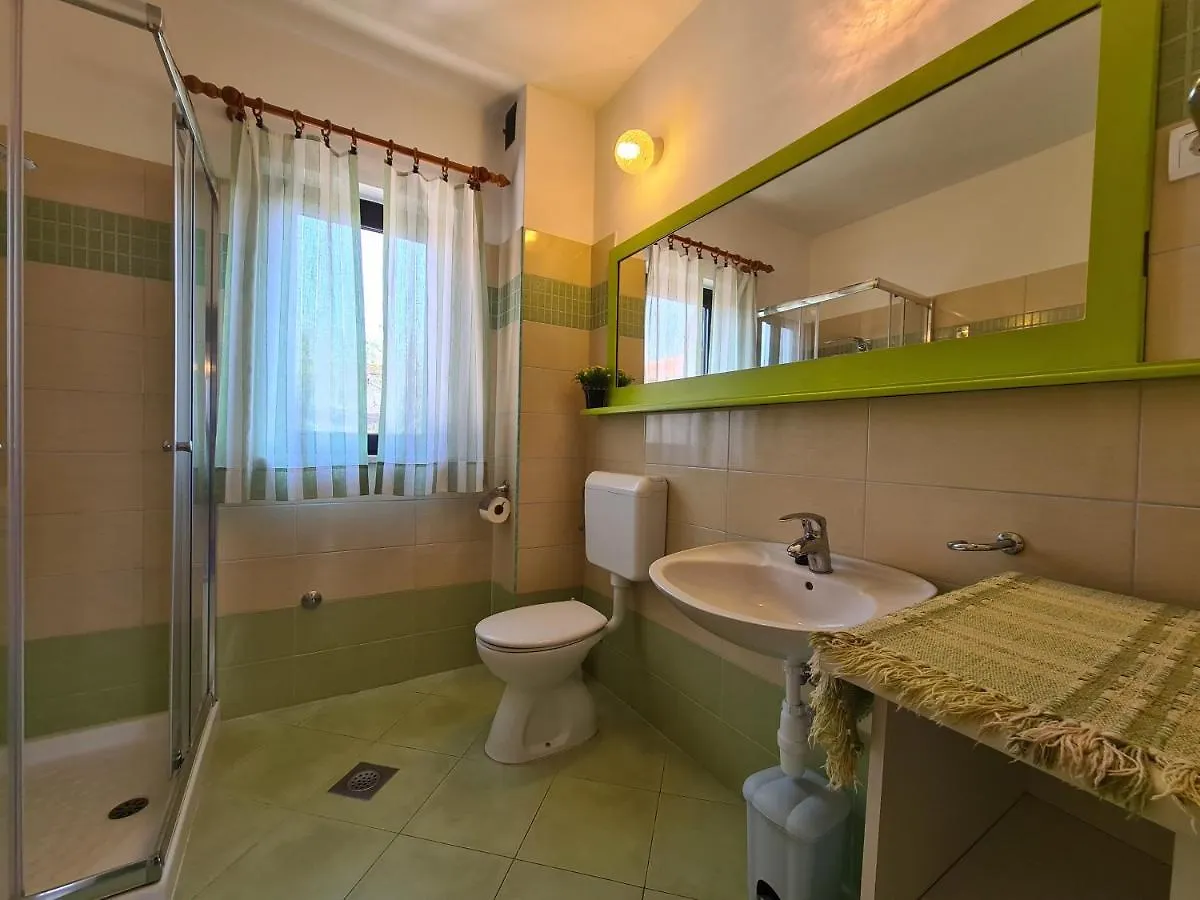 Apartments Ruzica 743 Pomer Croatia