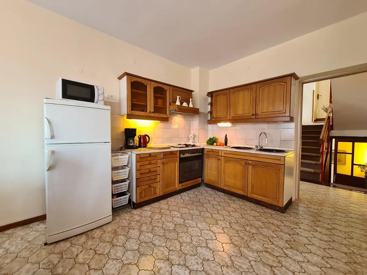 Apartments Ruzica 743 Pomer
