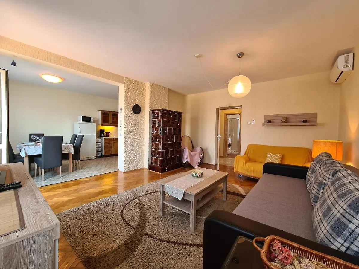 Apartments Ruzica 743 Pomer Croatia
