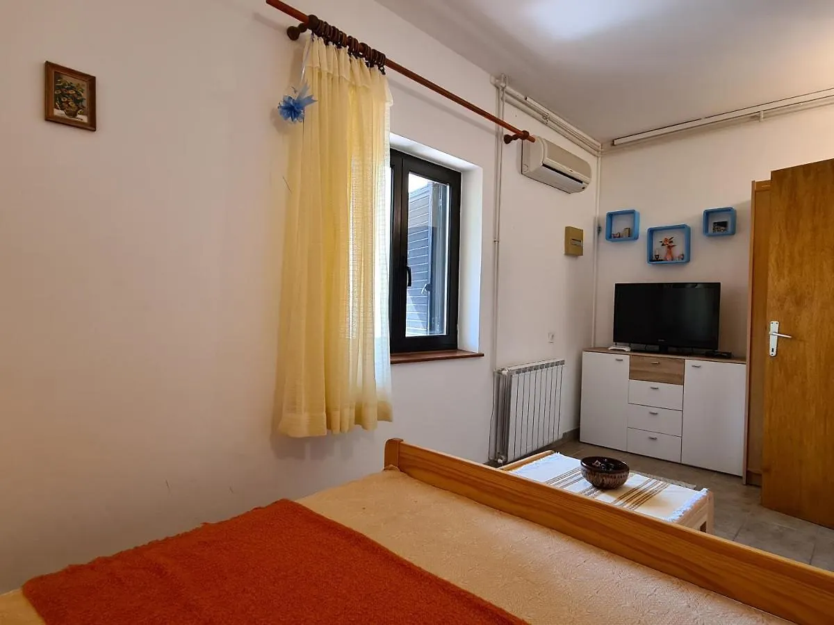 Apartments Ruzica 743 Pomer
