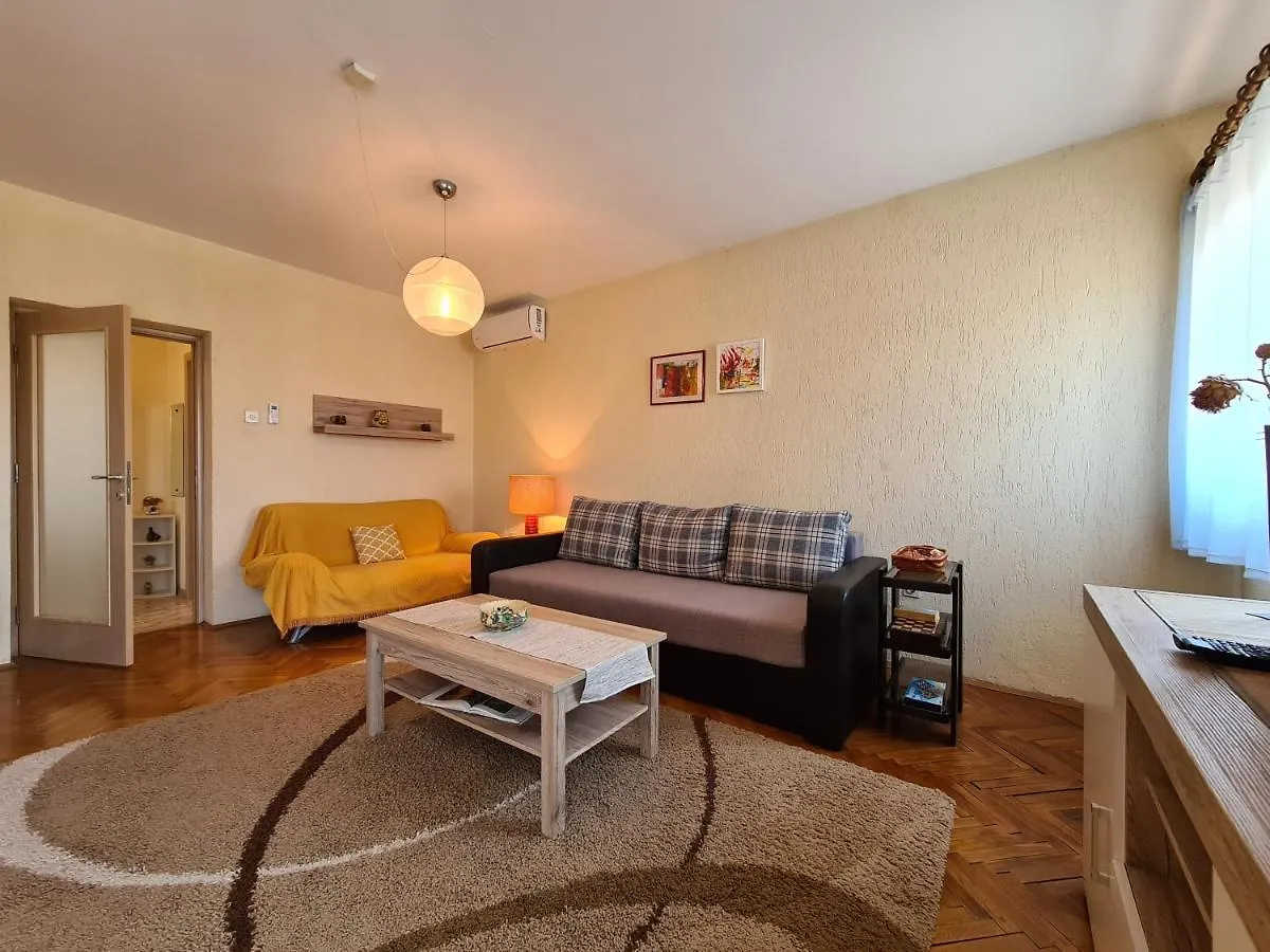 Apartments Ruzica 743 Pomer